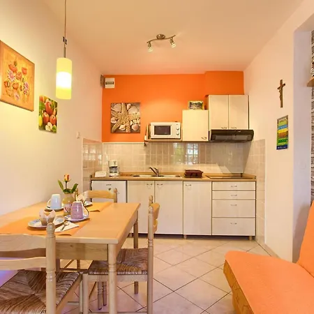Elegant Krk Hideaway With Terrace - One Bedroom With Terrace