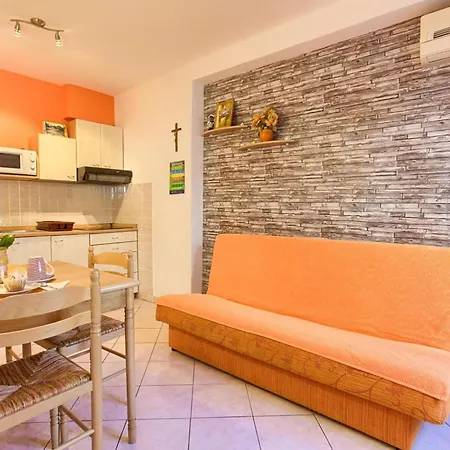 Apartament Elegant Krk Hideaway With Terrace - One Bedroom With Terrace Krk Town