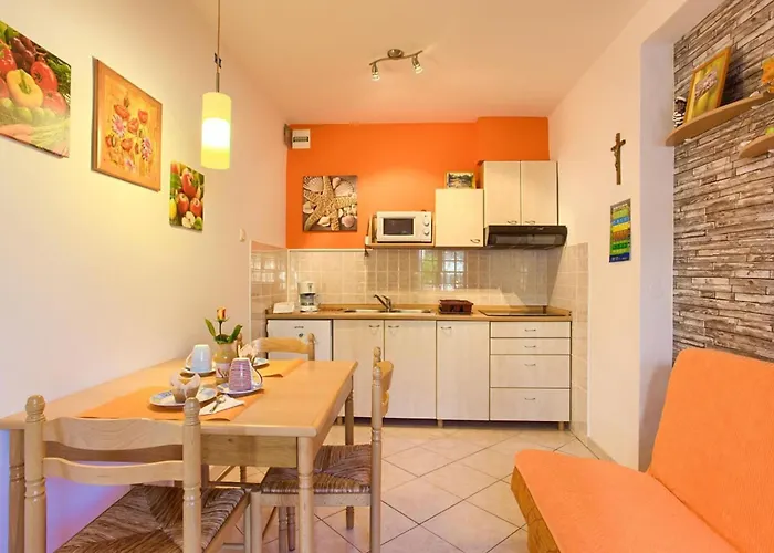 Elegant Krk Hideaway With Terrace - One Bedroom With Terrace